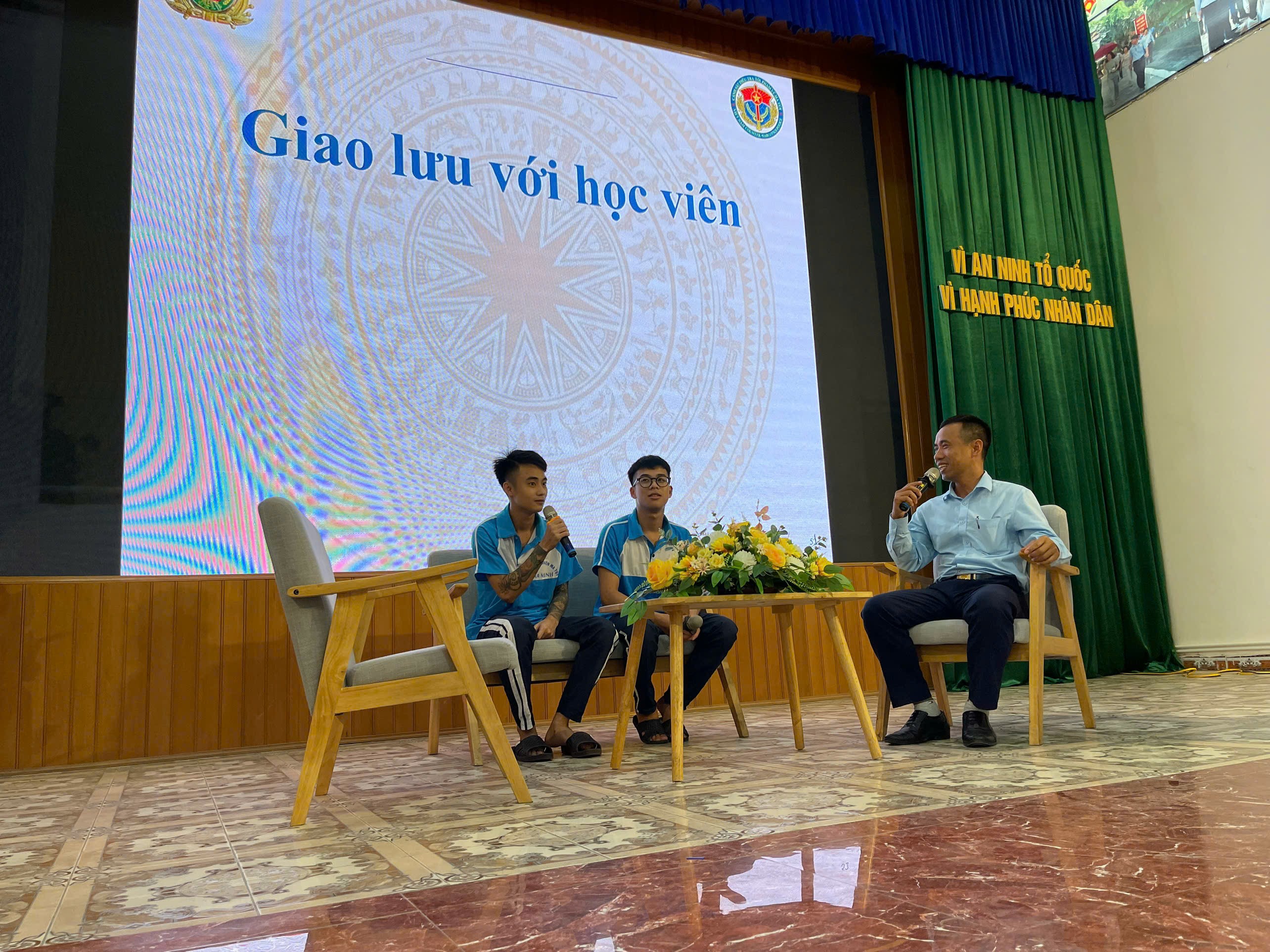 Cơ sở cai nghiện ma túy số 1: Truyền thông phòng, chống ma túy tới học sinh Trường THPT Thăng Long